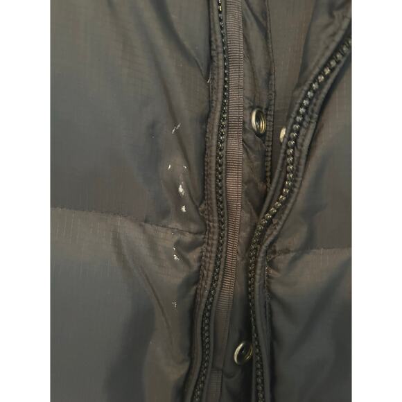 Gap men’s reversible puffer vest with built-in hood, Size L - Picture 11 of 11